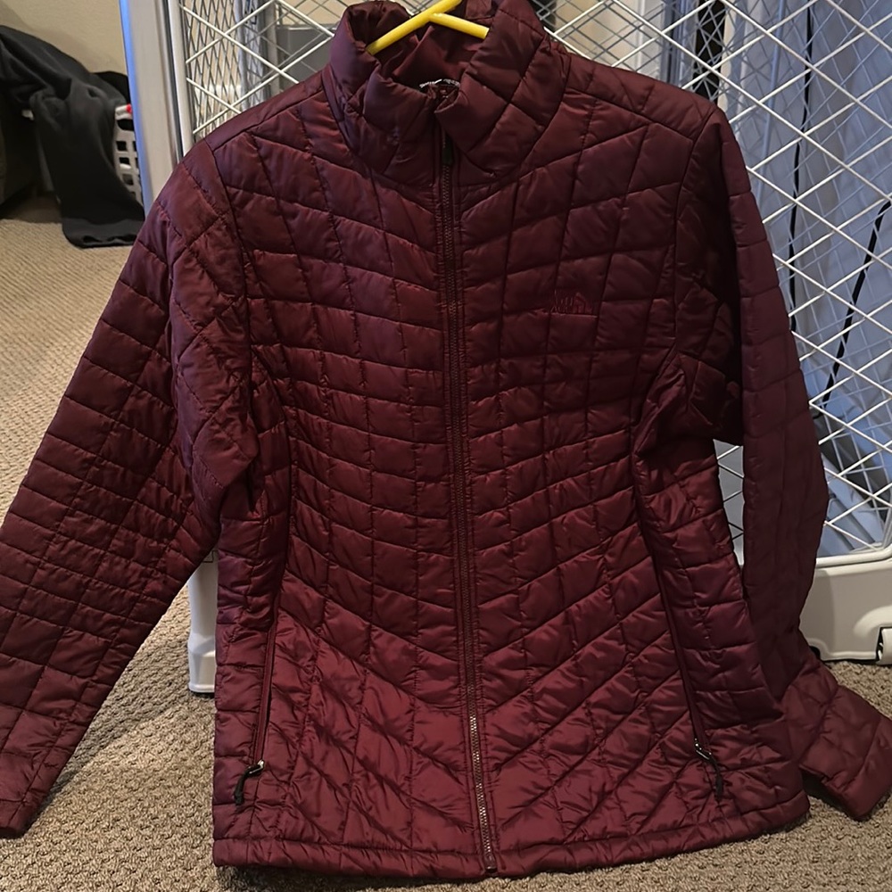 W The North Face Thin Puffer Jacket